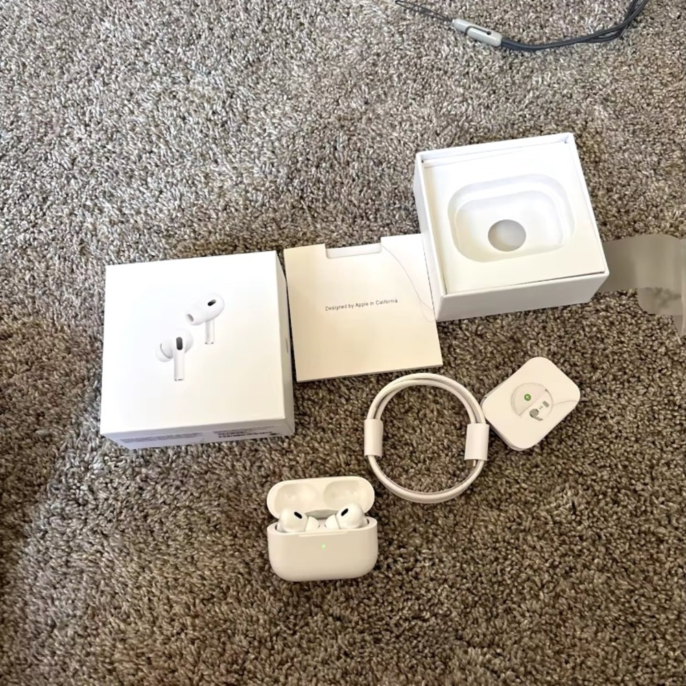 AirPod pro 2nd gen band new